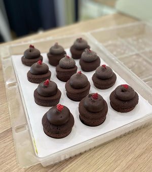 Mahadeva's Kitchen (Petit Four) Rich Ganache Cake w/ Raspberry (12pk)